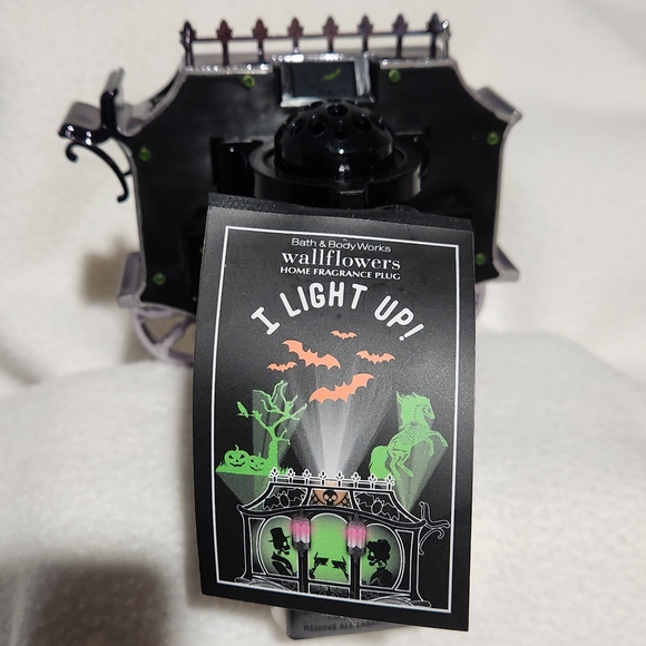 Bath and Body Works Fall Wallflower Plug In's - Picture 2 of 10